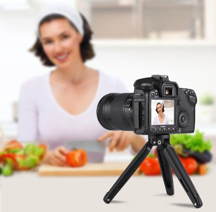 Apple-Compatible Mini Metal Desktop Tripod for Mobile Phones