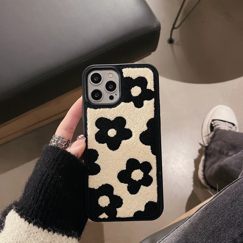 Plush Flowers Are Suitable For Ladies Phone Cases