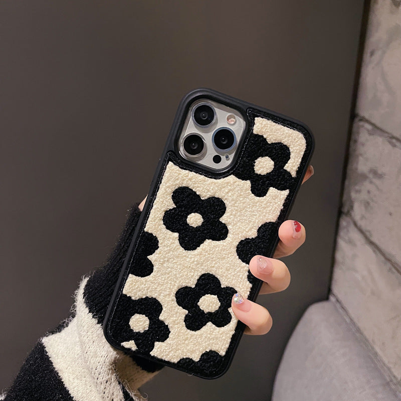 Plush Flowers Are Suitable For Ladies Phone Cases
