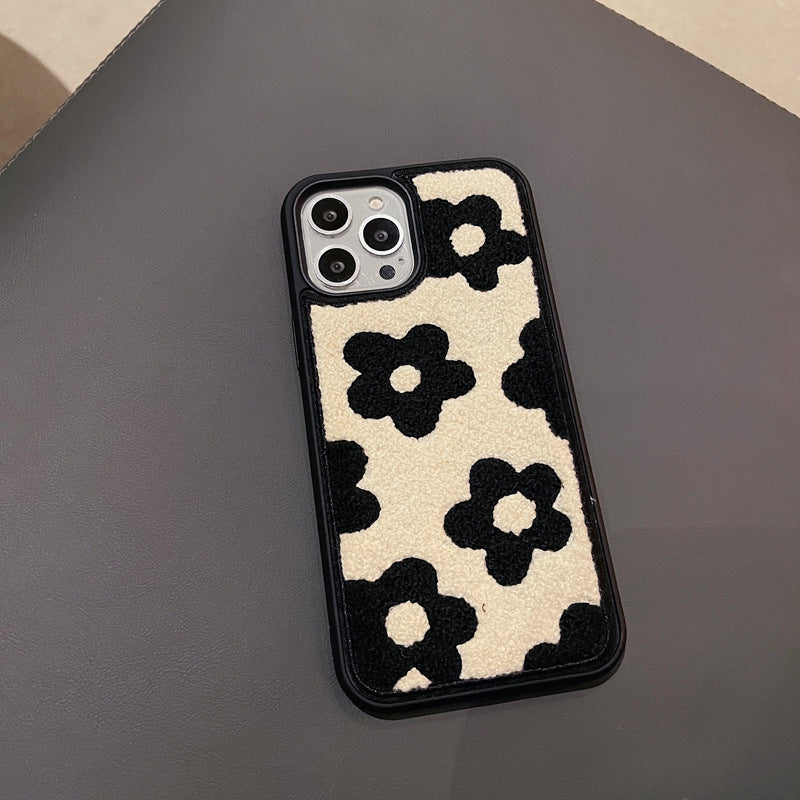 Plush Flowers Are Suitable For Ladies Phone Cases
