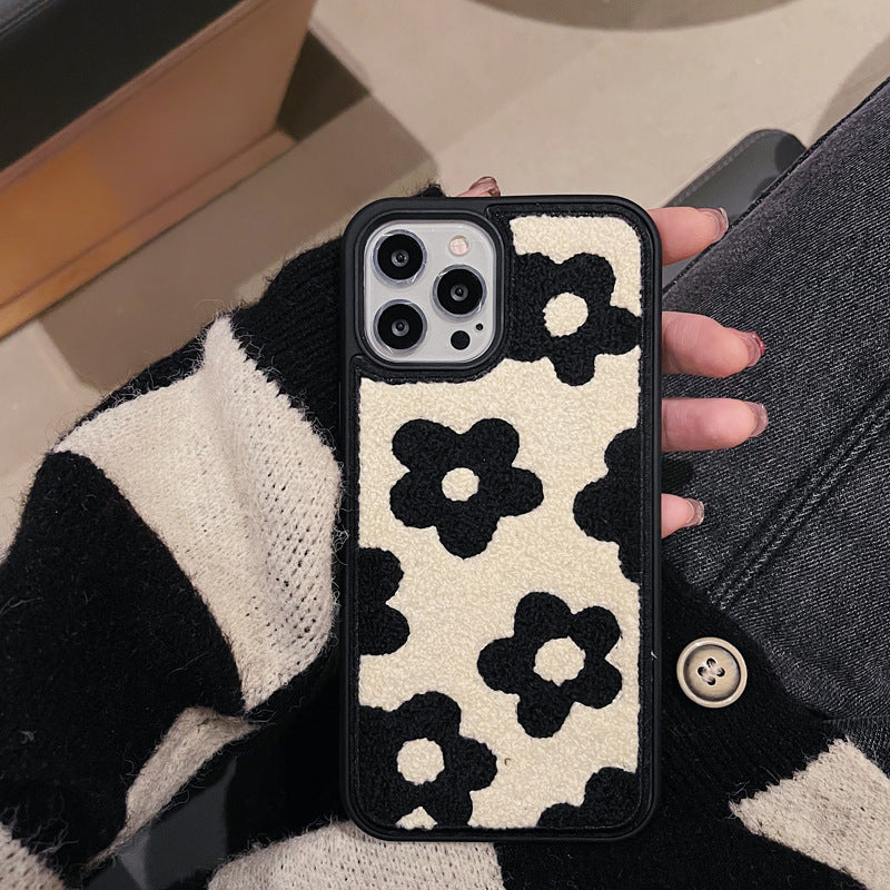 Plush Flowers Are Suitable For Ladies Phone Cases